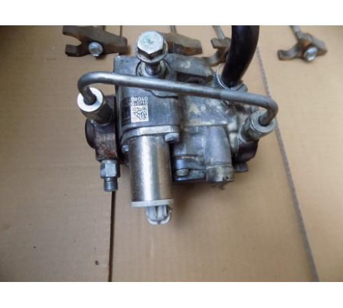 ТОПЛИВНЫЙ НАСОС TOYOTA 2.0 D4D 22100-0R040