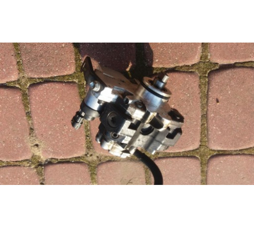 ТОПЛИВНЫЙ НАСОС TOYOTA 1.4 D4D 22100-33040