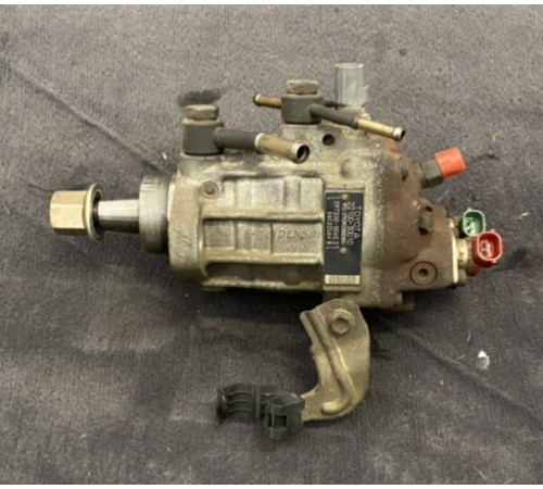 Топливный насос Land Cruiser D4D 1KD 22100-30010