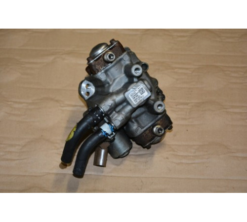 Топливный насос VW MULTIVAN T6 03N130755C