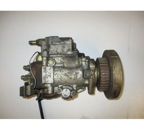 Топливный насос VW T4 2.5 TDI 074130107N