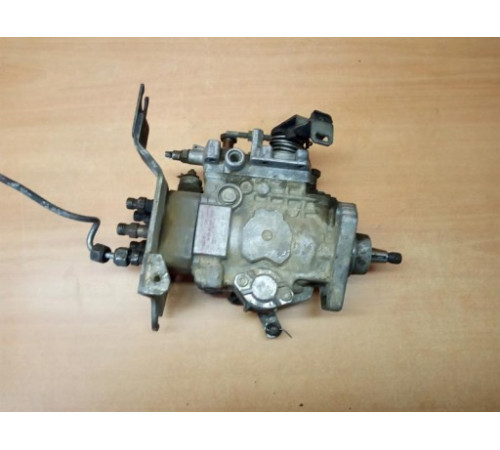 Топливный насос VW TRANSPORTER T4 2.4 D 074130107G
