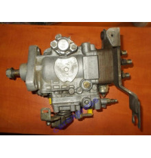 Топливный насос VW T4 2.4 D 074130109S