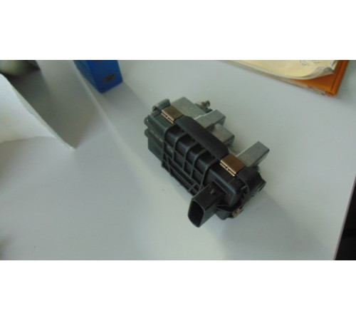 Кнопка turbo турбины BMW E60 E65 E90 E70 781751 Кнопка turbo турбины BMW E60 E65 E90 E70 781751